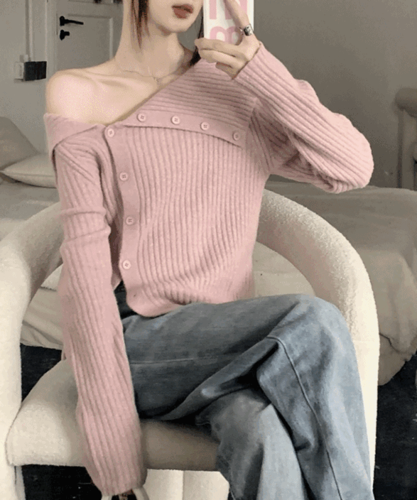 [2월 초 입고] [오프숄더 가능!] 슬림핏 라펠 버튼 골지 스웨터
